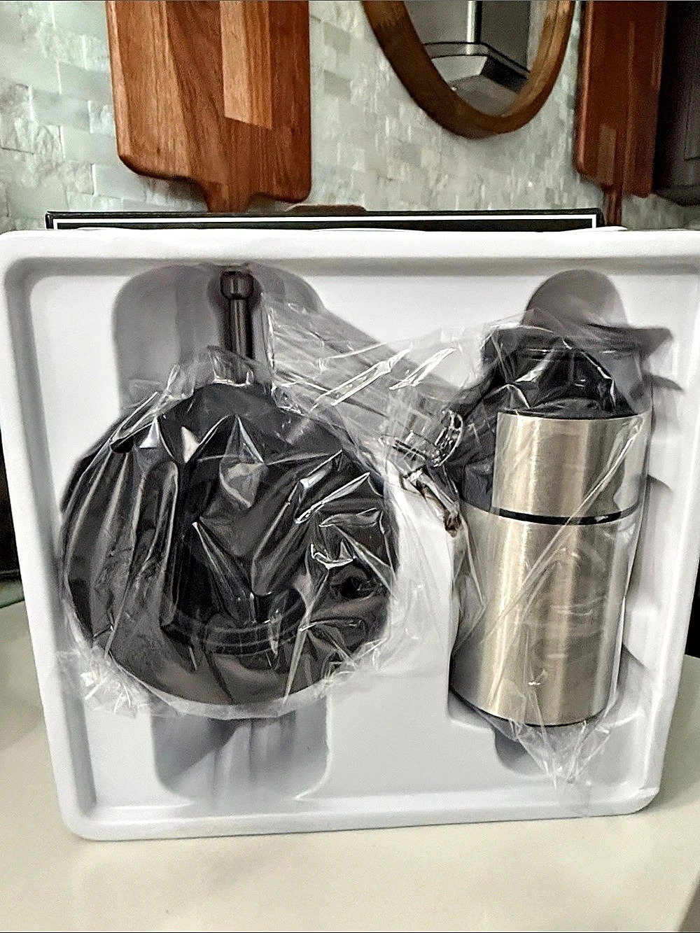 Rocys Electric Wine Dispenser Black & Silver NWT